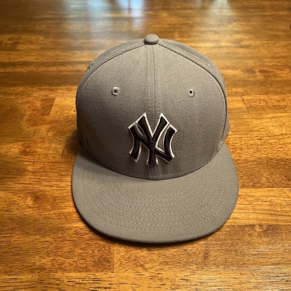 New York Yankees Hat Cap Fitted 7 3/8  Mens MLB Baseball New Era 59Fifty Gray - Picture 1 of 6